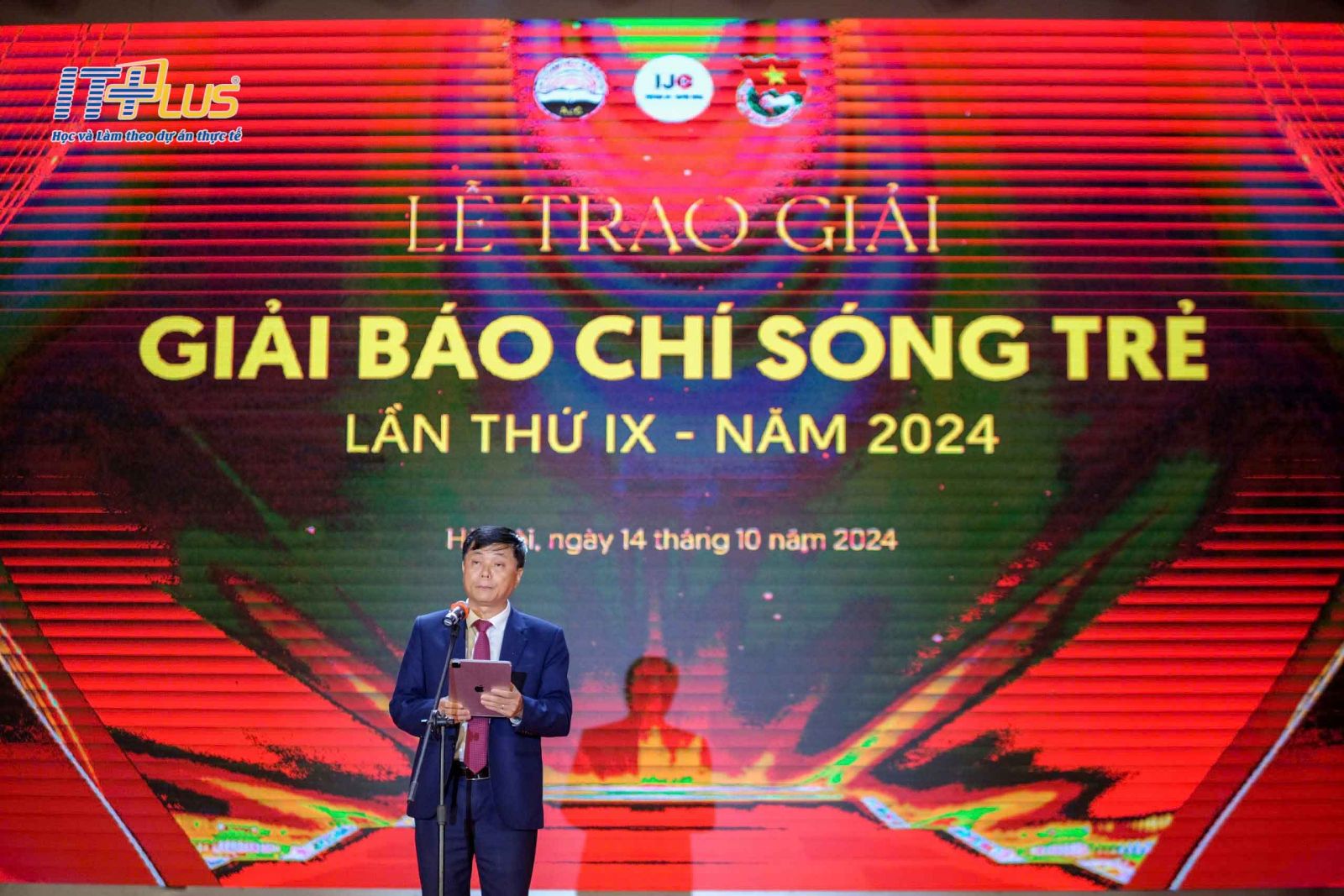 Lễ trao giải cuộc thi "Giải Báo chí Sóng trẻ" lần thứ IX - Năm 2024 diễn ra vào ngày 14/10/2024. 