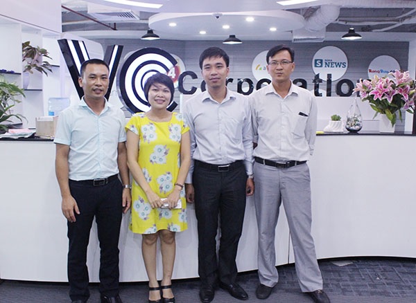 Đại diện phía ITPlus (ông Hoàng Văn Thắng – Giám đốc ITPlus Academy và ông Nguyễn Hồng Sơn – Trưởng phòng Đào tạo ITPlus Academy) trong buổi gặp gỡ, hợp tác cùng Công ty Cổ phần Truyền thông Việt Nam VCCorp.